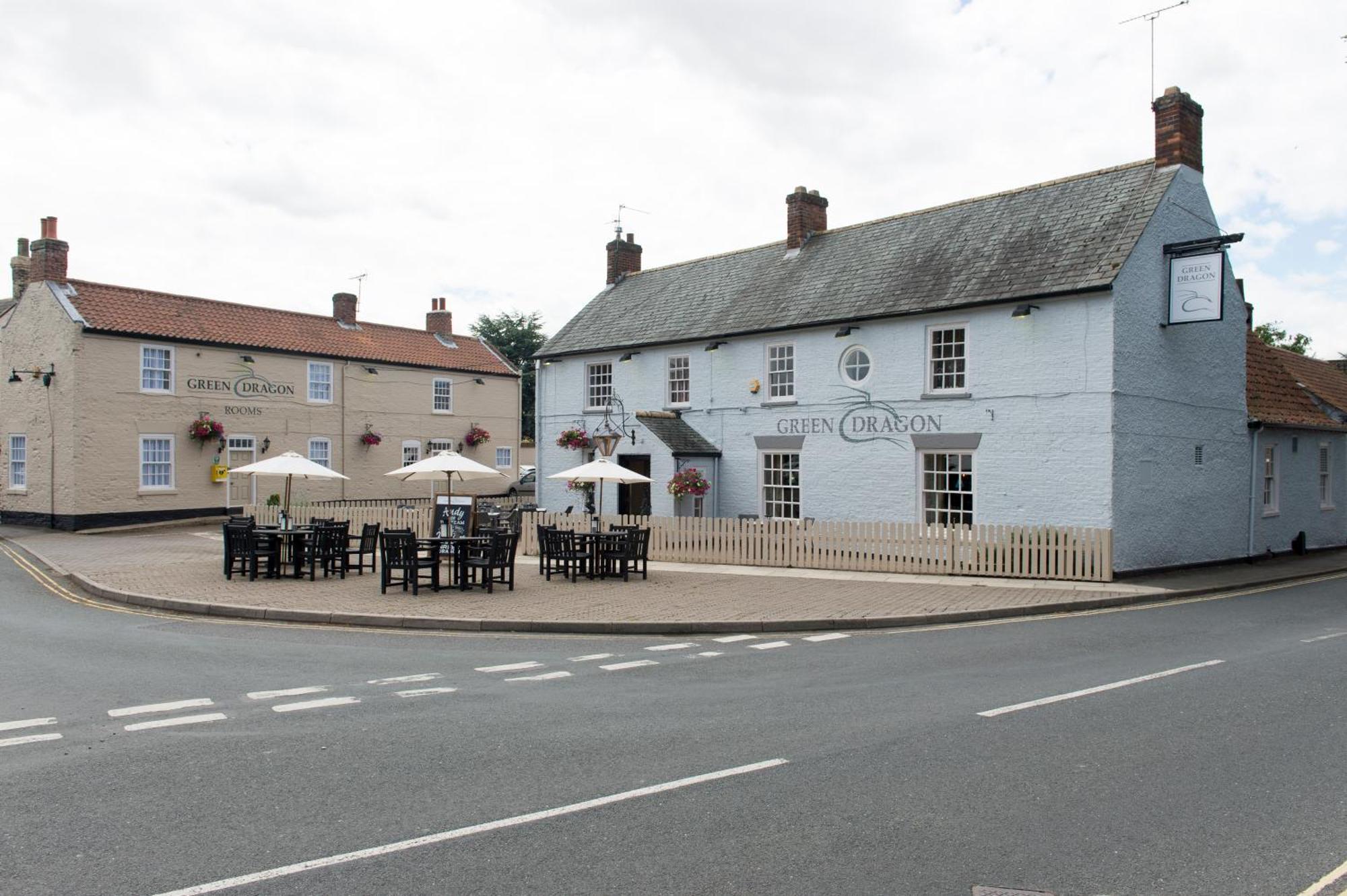 Green Dragon, Welton By Marston'S Inns South Cave Esterno foto